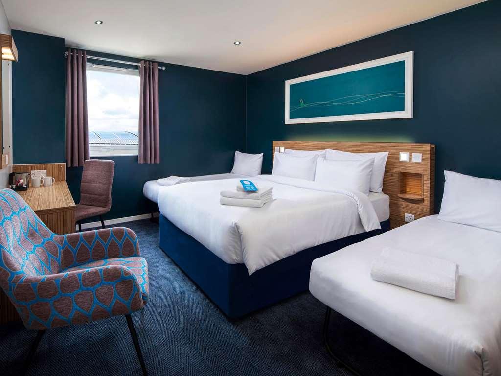 Travelodge Liverpool Stonedale Park Rum bild