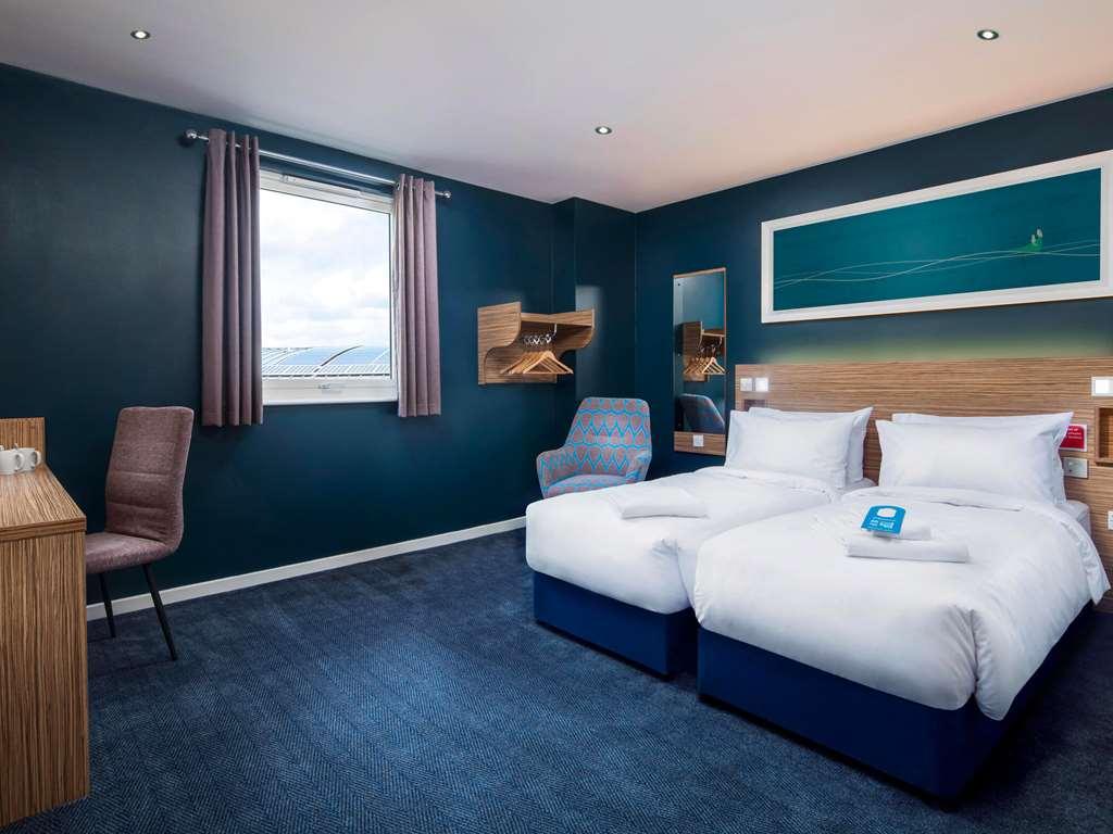 Travelodge Liverpool Stonedale Park Rum bild
