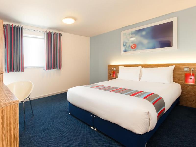 Travelodge Liverpool Stonedale Park Exteriör bild