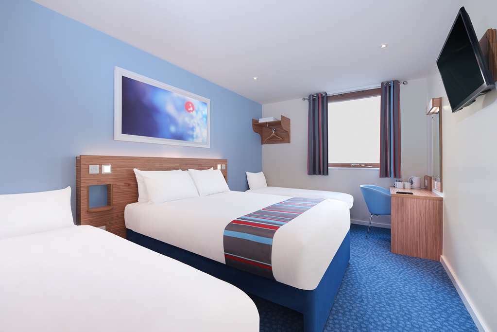 Travelodge Liverpool Stonedale Park Rum bild